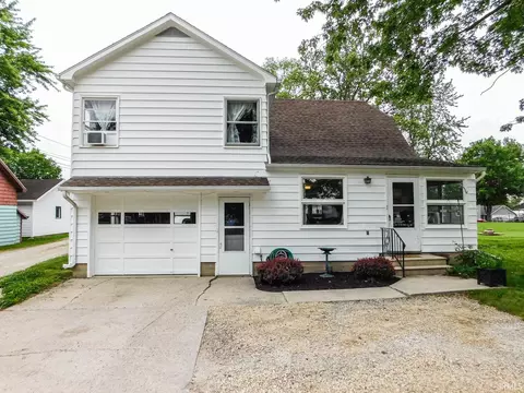 310 N Main St, Geneva, IN 46740