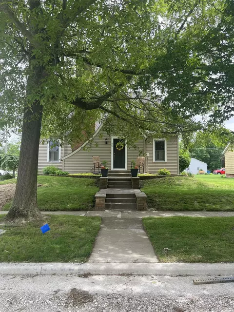 403 N Wayne St, North Manchester, IN 46962