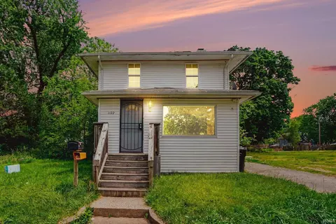 1122 N Huey St, South Bend, IN 46628