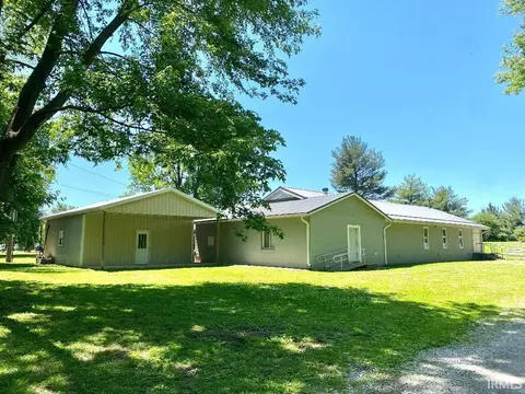 111 Cherry St, Worthington, IN 47471