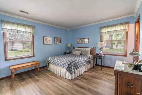 Bedroom - 1069 Mitten Dr, Wabash, IN 46992 photo 1 of 6