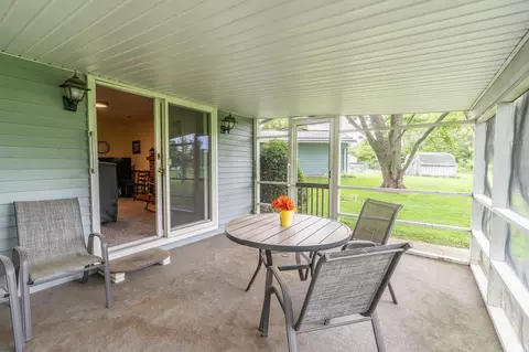 Exterior - 1069 Mitten Dr, Wabash, IN 46992 photo 4 of 6