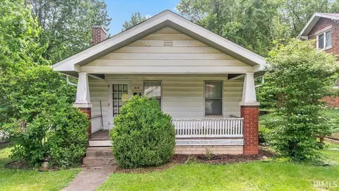 810 N Walnut St, Bloomington, IN 47408