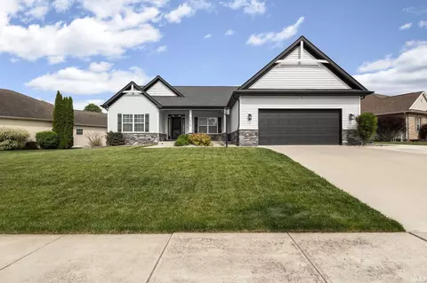 5919 Boxwood Dr E, South Bend, IN 46614