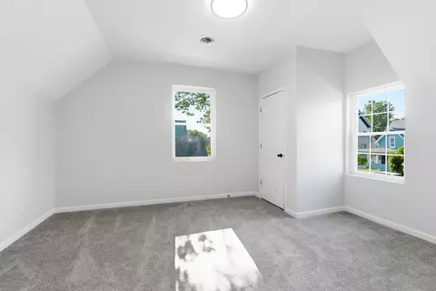 Bedroom - 626 Bower St, Elkhart, IN 46514 photo 3 of 8