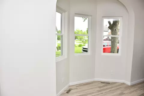 Living - 626 Bower St, Elkhart, IN 46514 photo 1 of 1