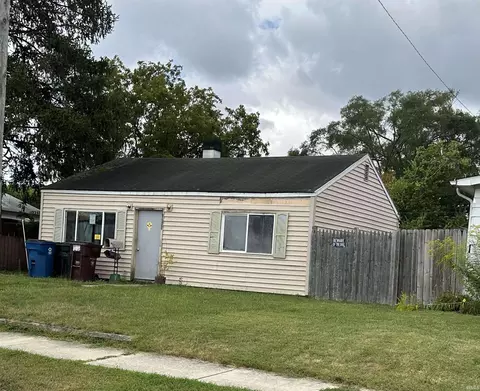 925 Burdette St, Mishawaka, IN 46544