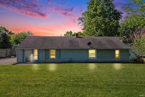19948 Elizabeth St, South Bend, IN 46637