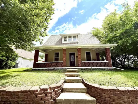 310 W Market St, Spencer, IN 47460