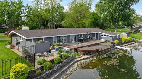 17575 Juday Lake Dr, South Bend, IN 46635