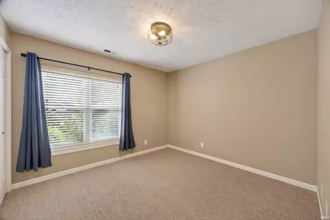 Bedroom - 9136 Greenridge Ln, Bloomington, IN 47401 photo 1 of 2
