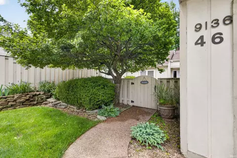 Exterior - 9136 Greenridge Ln, Bloomington, IN 47401 photo 2 of 6