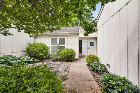 Exterior - 9136 Greenridge Ln, Bloomington, IN 47401 photo 3 of 6