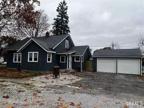 307 Monroe St, Monroeville, IN 46773