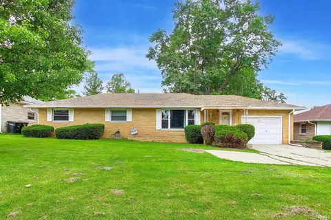 1209 N Tillotson Ave, Muncie, IN 47304