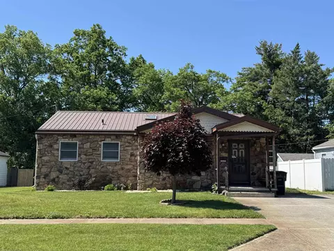 1430 Mcpherson St, Elkhart, IN 46514