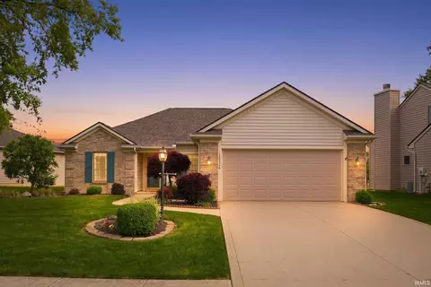 15126 S Harbourside Dr, Fort Wayne, IN 46814
