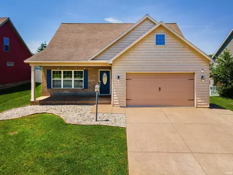 15344 Aj Dr, Evansville, IN 47725