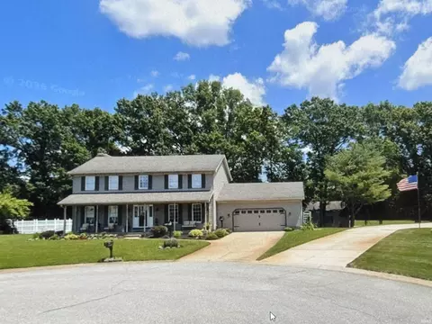 52220 Arrowhead Cir, Granger, IN 46530