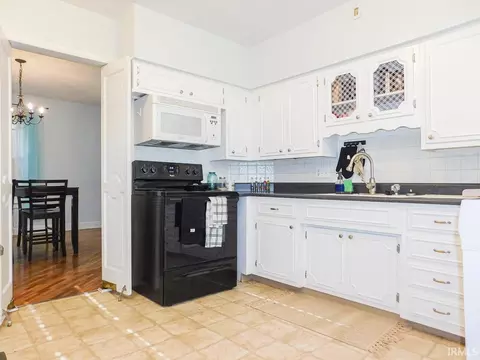 Kitchen - 217 E Central Ave, Bluffton, IN 46714 photo 2 of 3