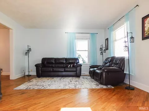 Living - 217 E Central Ave, Bluffton, IN 46714 photo 3 of 3