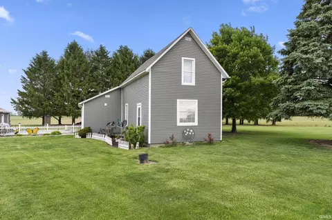 1292 S 400 E, Flora, IN 46929