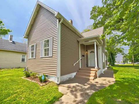 1022 Cherry St, Evansville, IN 47713