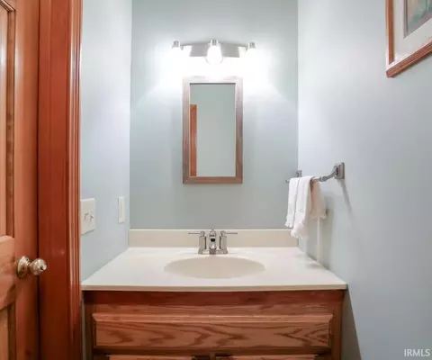 Bath - 701 E Tracee Ct, Bloomington, IN 47401 photo 5 of 5