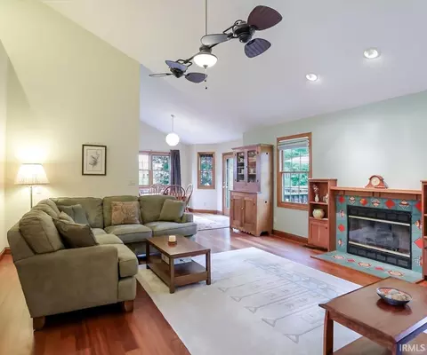 Living - 701 E Tracee Ct, Bloomington, IN 47401 photo 3 of 5