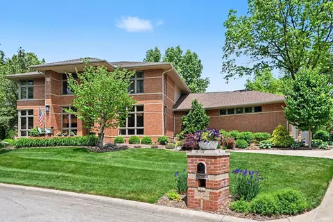52752 Willow Bend Dr, Granger, IN 46530