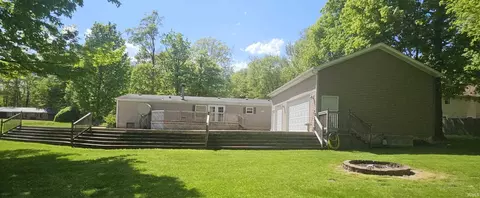 2668 S Southwood Dr, Warsaw, IN 46580