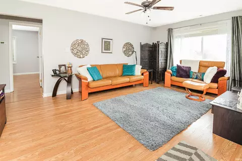 Living - 1130 E Carnaby St, Bloomington, IN 47401 photo 2 of 3