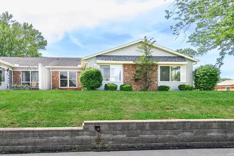 1130 E Carnaby St, Bloomington, IN 47401