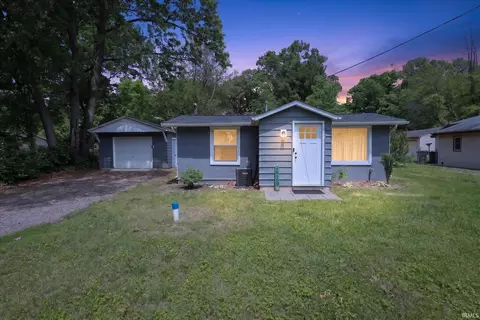 16159 Darden Rd, Granger, IN 46530