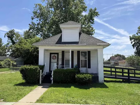 1314 Uhlhorn St, Evansville, IN 47710