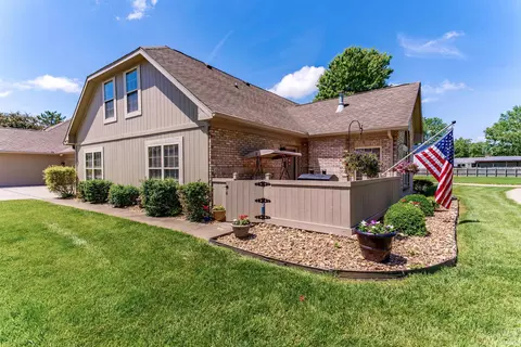 8005 River Park Way, Evansville, IN 47715