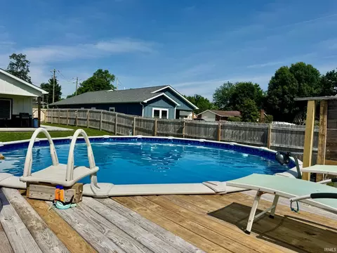 Exterior - 444 13th St, Mitchell, IN 47446 photo 10 of 11