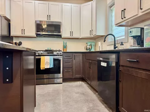 Kitchen - 444 13th St, Mitchell, IN 47446 photo 2 of 3
