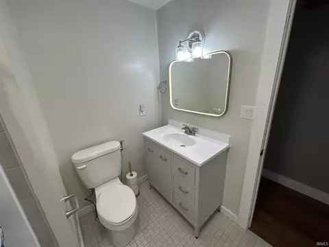 Bath - 6737 N Bottom Rd, Bloomington, IN 47404 photo 2 of 4