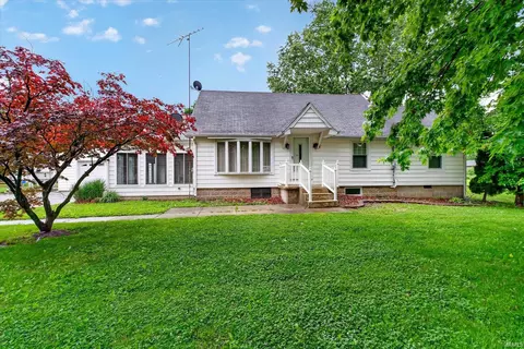 16833 N 150 E Rd, Summitville, IN 46070