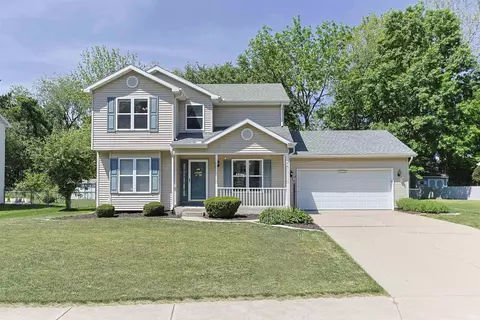 10035 Ashwood Forest Dr, Osceola, IN 46561