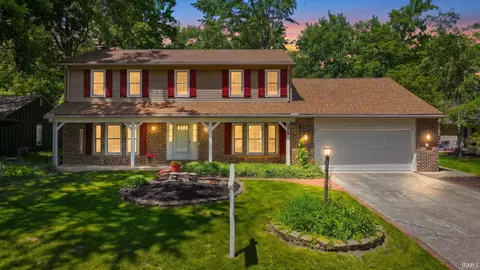 8219 Quincy Ct, Fort Wayne, IN 46835