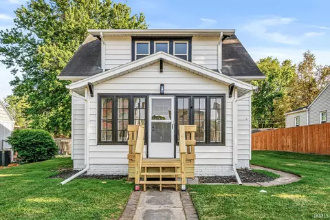 306 E Oakside St, South Bend, IN 46614