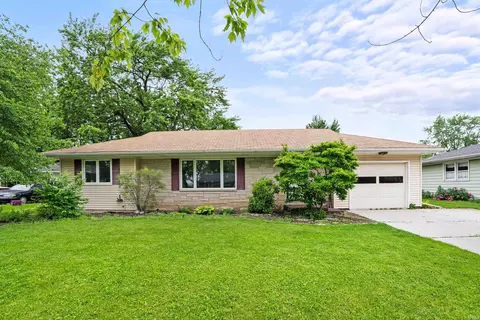 2901 Clara Ave, Fort Wayne, IN 46805