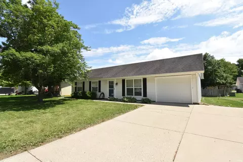 312 W Darby Dr, Otterbein, IN 47970