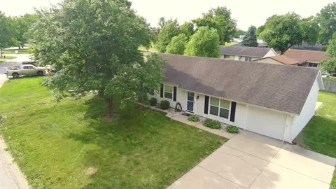 312 W Darby Dr, Otterbein, IN 47970