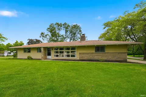 6018 N Clinton St, Fort Wayne, IN 46825