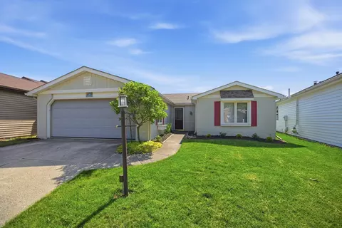 4528 E Shenandoah Cir, Fort Wayne, IN 46835
