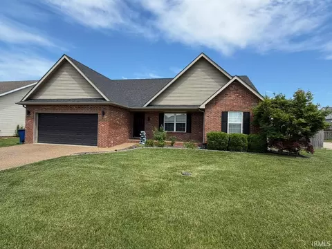 9301 Hedgewood Ct, Evansville, IN 47725