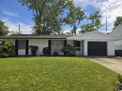 2221 Beck Ln, Lafayette, IN 47909